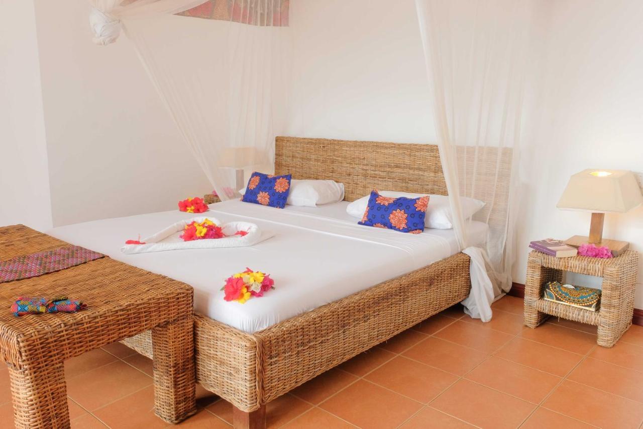 Albatross Ocean View Hotel Dongwe Kültér fotó