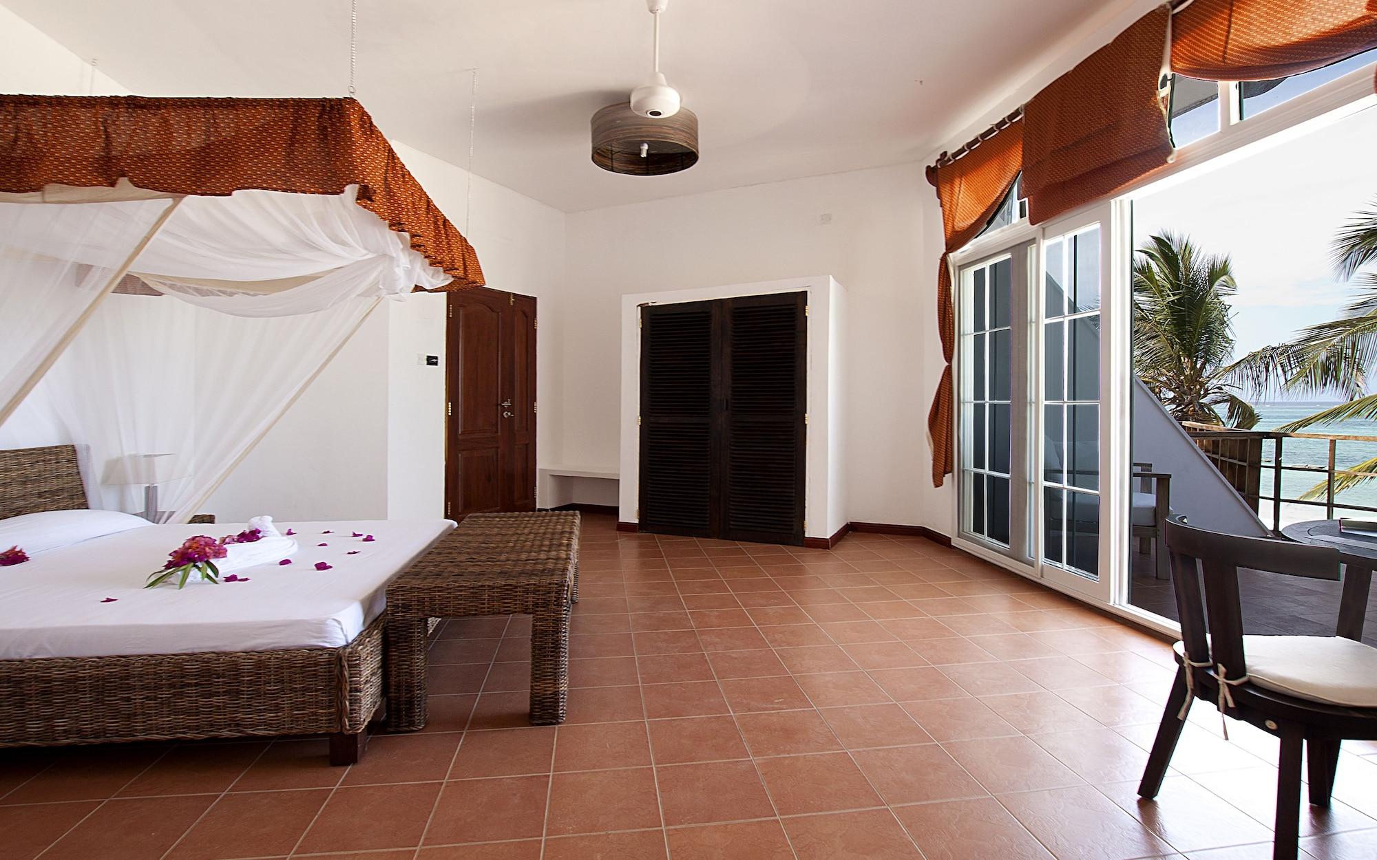 Albatross Ocean View Hotel Dongwe Kültér fotó